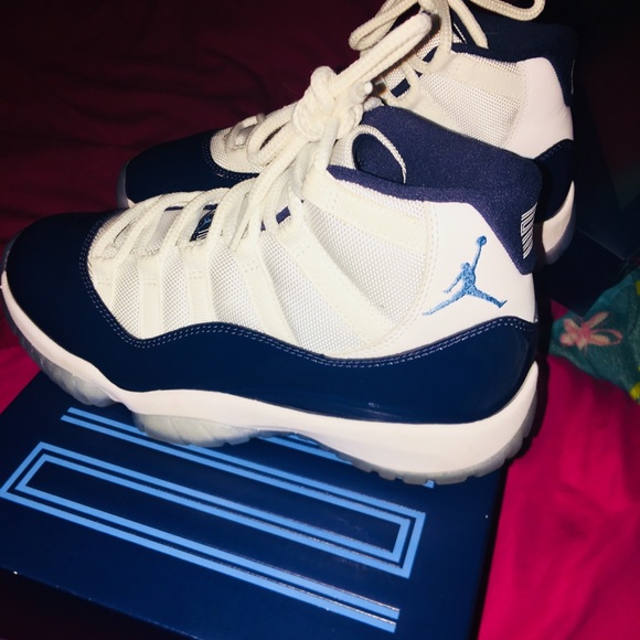 retro 11 light blue